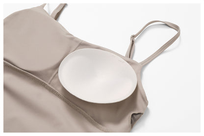 Robe de sport à bretelles spaghetti